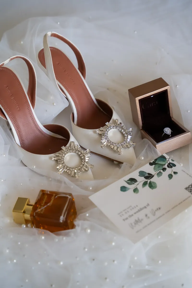 Bridal shoes and ring box