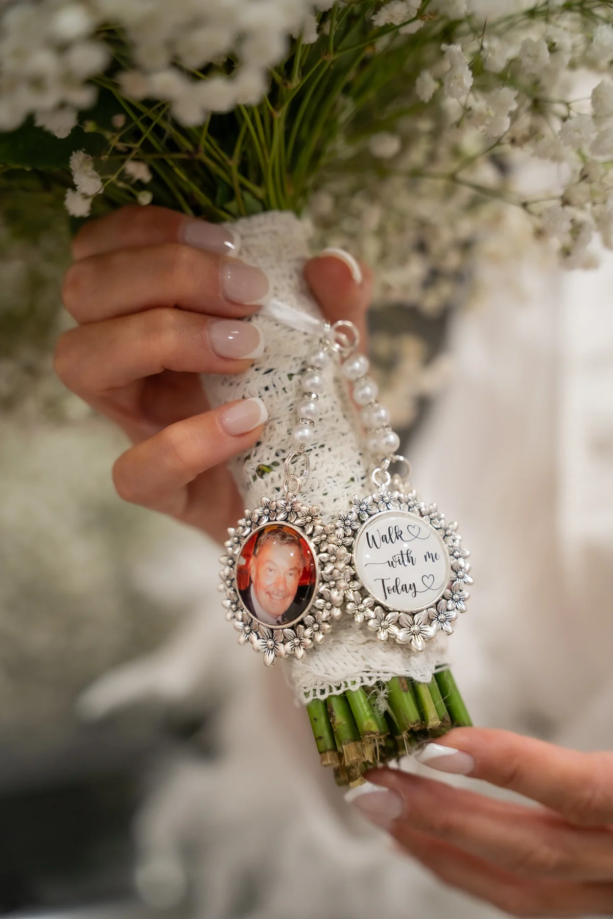Bouquet with a photo charm